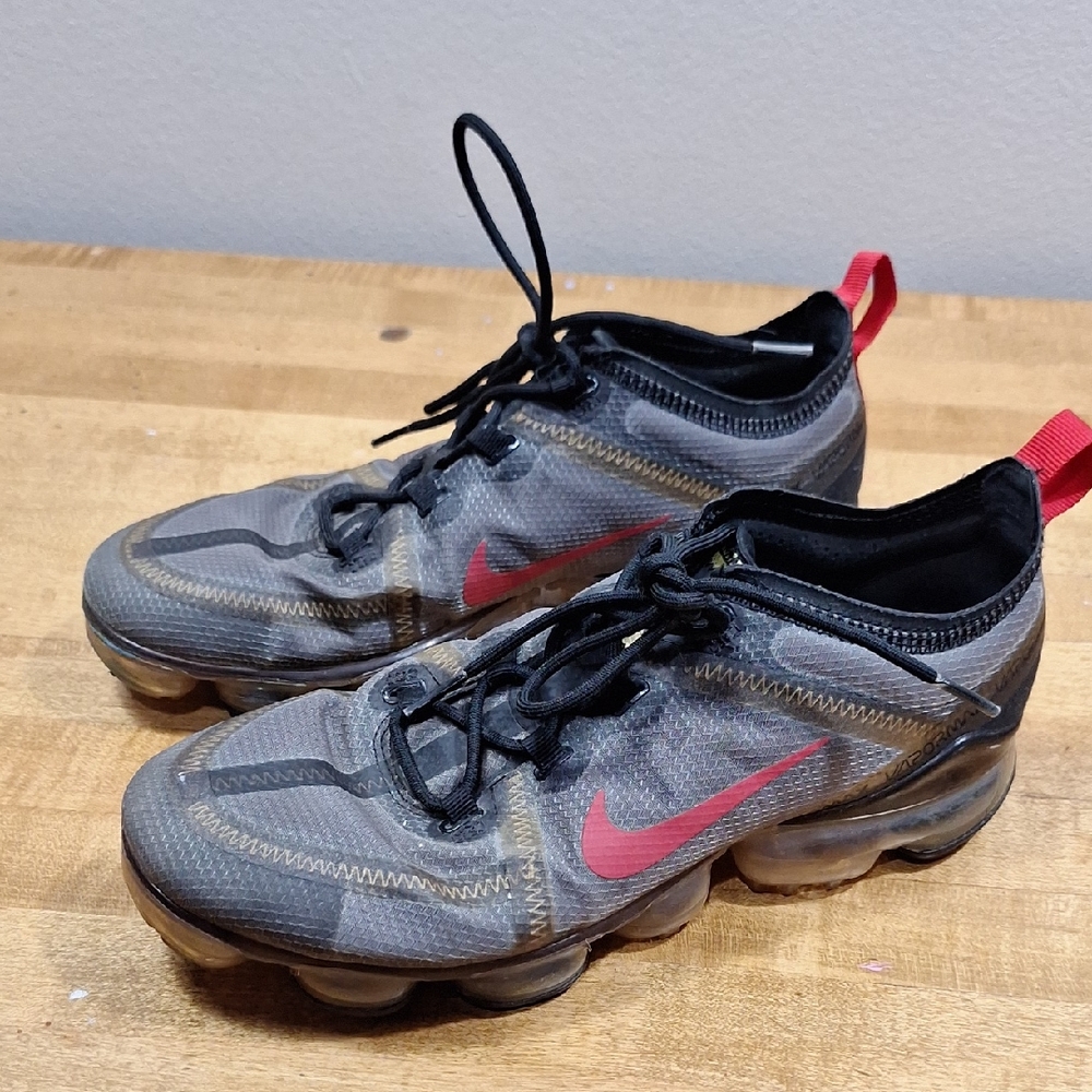 Nike Air Vapormax 2019 Wom‎ Sz 9 Black Gold Running Sneakers CU4872-001 Track